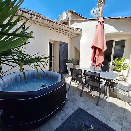 La Bonbonniere Gite De Charme Avec Jacuzzi Malaucène Exteriör bild